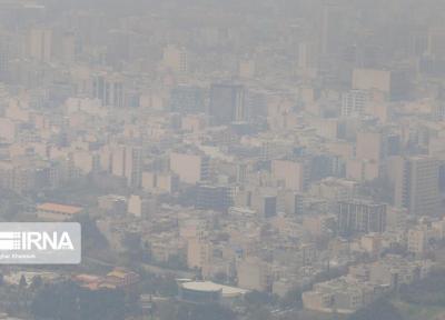 خبرنگاران اورژانس شیراز برای مقابله با آلودگی هوا به حالت آماده باش در آمد