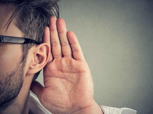 اگر با افراد ناشنوا و کم شنوا روبرو شدید، این نکات ساده را رعایت کنید
